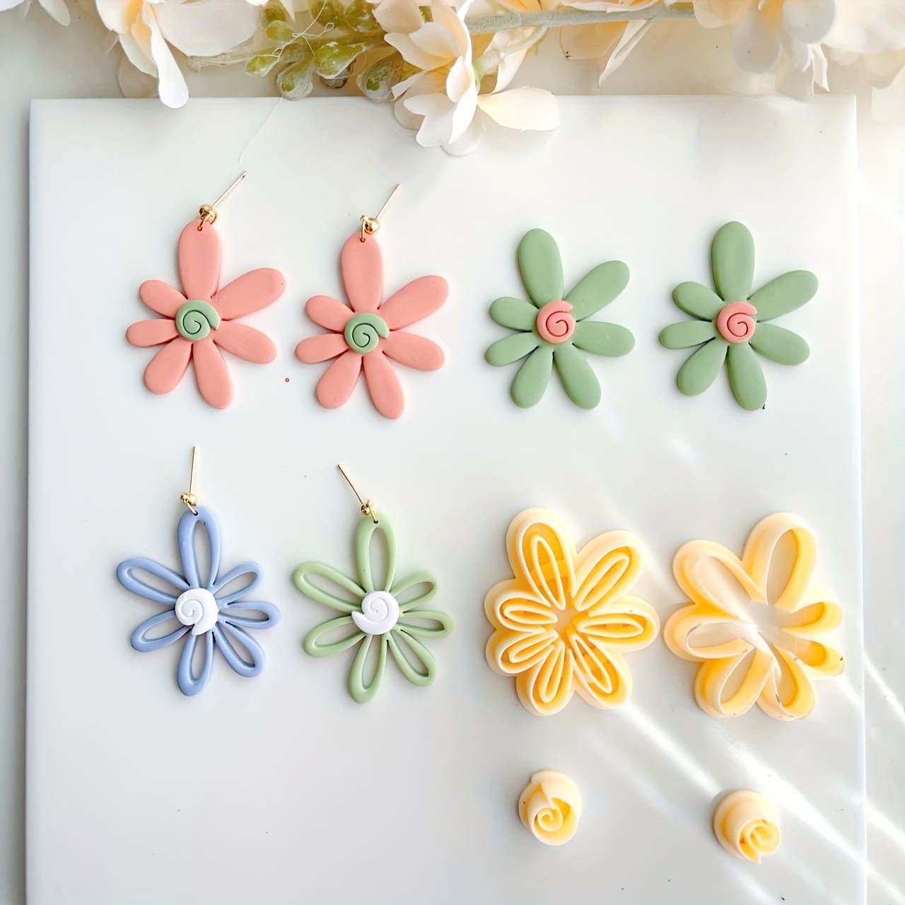 

Making Kit: Daisy, Sunflower & Rose Polymer Clay Cutters - 0.4mm Precision Molds For Earrings And Pendants