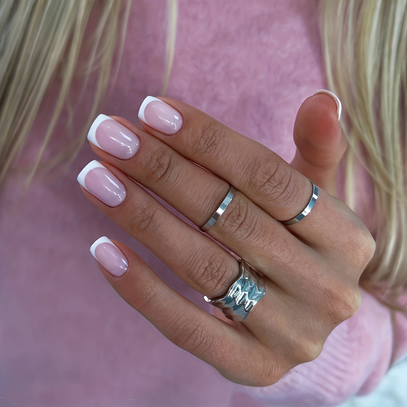 

Ensemble de 24 Faux Ongles Carrés Courts, Blancs Français, En Acrylique, Pour Femmes
