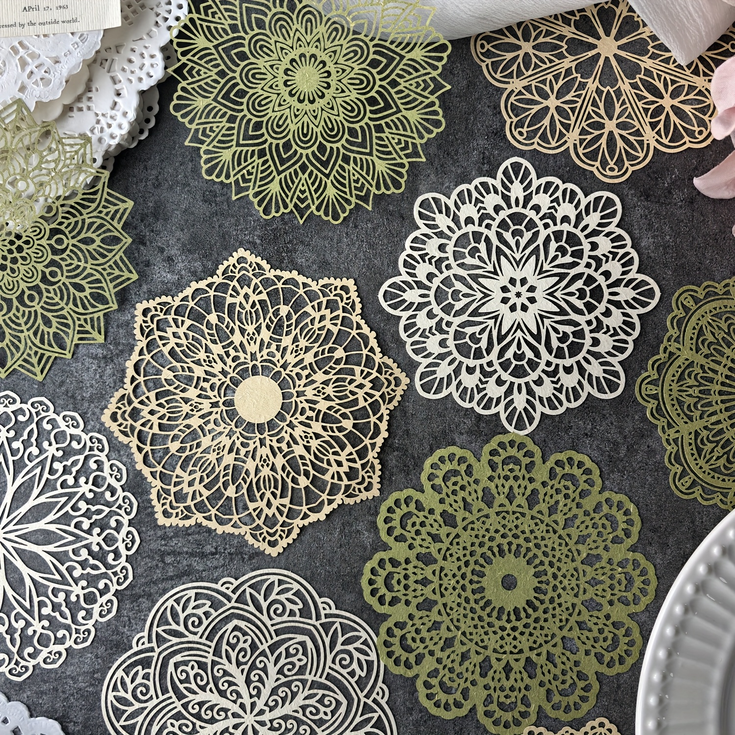 1 Pack Of 10 Sheets Of Vintage -out Lace Pattern Diy Scrapbooking Decorative Paper