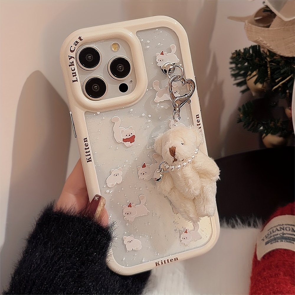 

White Border Snow Scarf Cat + Screw Buckle + Pearl White Bear Pendant Protective Phone Case For Iphone 11/12/13/14/12 Pro Max/11 Pro/14 Pro/15, Gift For Birthday, Girlfriend, Boyfriend