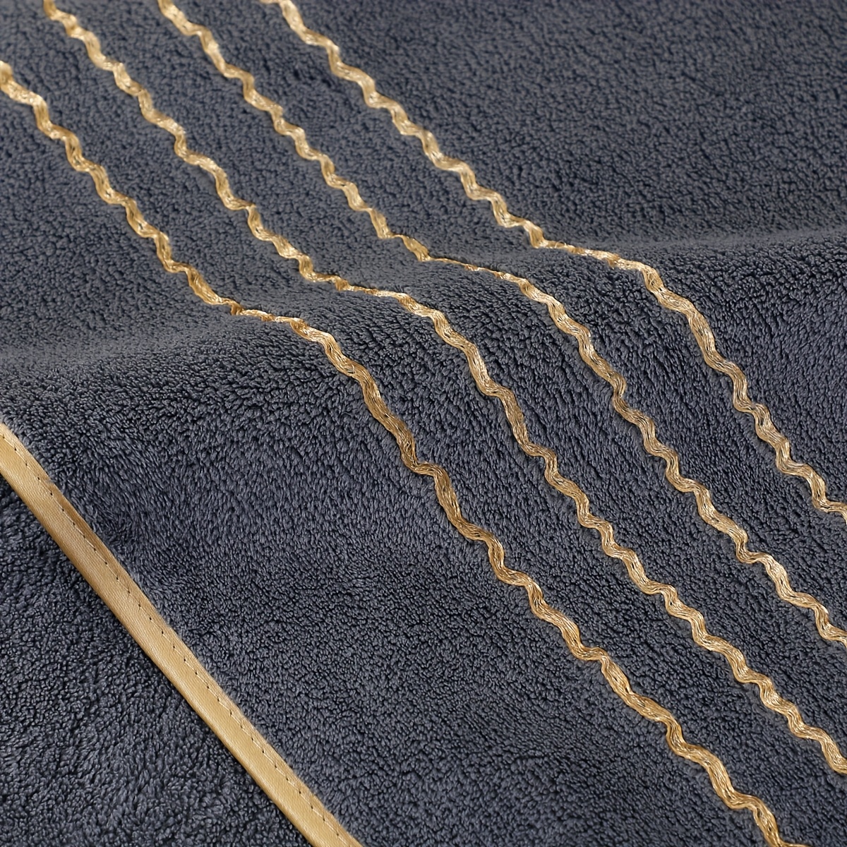 10pcs Luxury Bath Towel Set with Golden Crown & Stripe Design - Extra Large 70x140cm/27.5x55in, Large 42x70cm/16.5x27.5in, Small 35x35cm/13.7in - Plush Microfiber Spa Towels in Elegant Dark Brown & Golden for Bathroom, Gym, Hotel, Spa - Ideal Gift Set with Black & Golden Trim, Ultra-Soft & Durable, Perfect for Home or Travel, Includes Bath, Hand, and Face Towels, Towels Bath Towels, Bathroom Towels