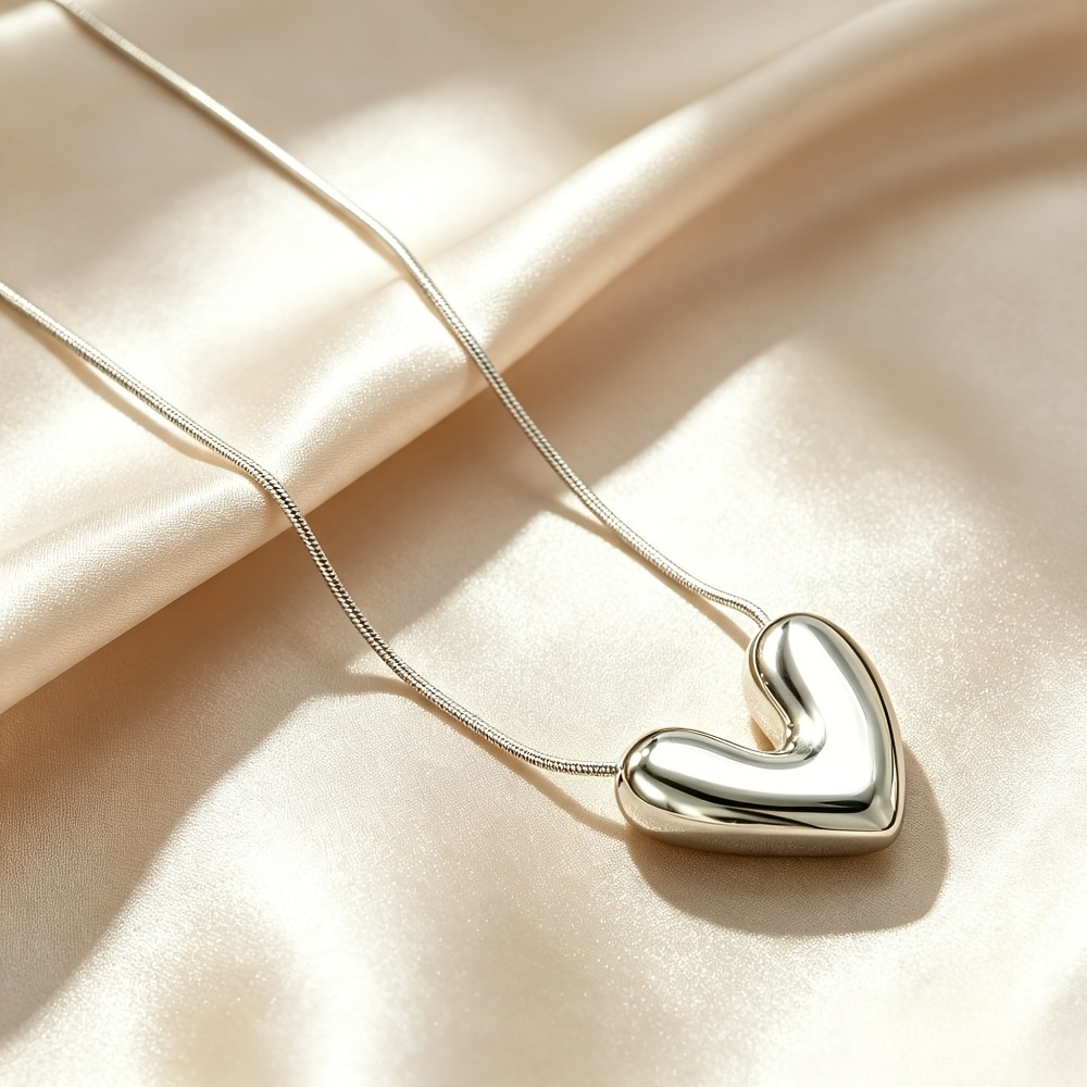 Exquisite Full Heart Snake Bone Necklace, 18K Golden Plated
