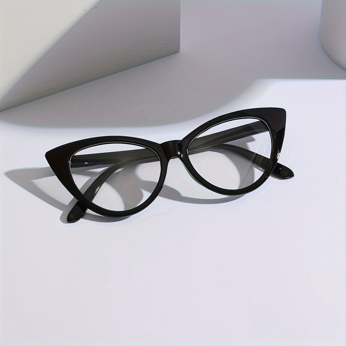 

Elegant Cat Eye Glasses: Minimalist Design, Ac Lens, Pc Frame, No Accessories Included