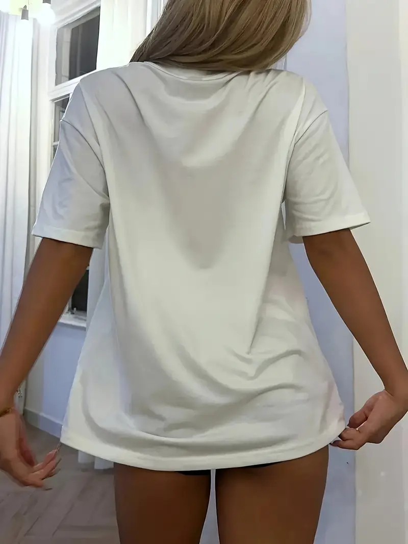 classic pure womens t shirt comfortable and breathable versatile essential for everyday casual wear showcasing Product details 1