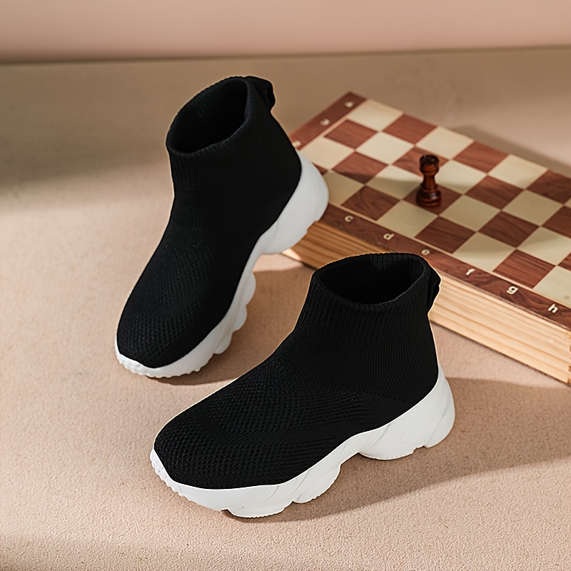 New Sock Shoes Made of Breathable Mesh, Lightweight And Comfortable for Outdoor Use, Featuring Non-Slip Soles, Suitable for Toddlers And Kids' Spring And Summer Sports Footwear