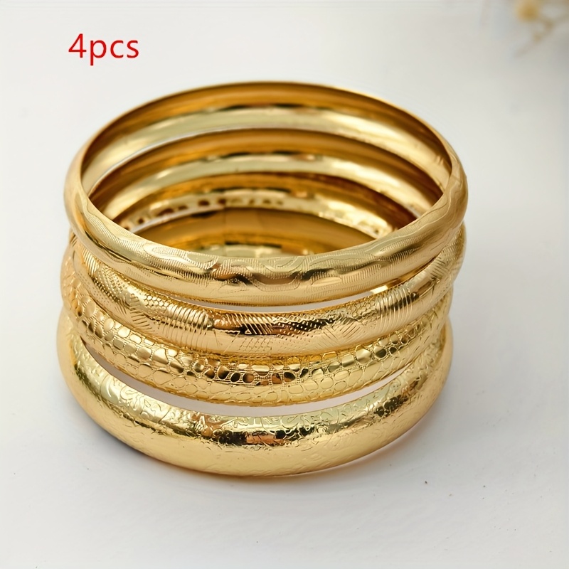 Image of 4pcs Retro Carved Pattern Wide Bracelet Exaggerated Gold-plated Fashion Stacked Multi-piece Bangle Women's Indian Style Jewelry