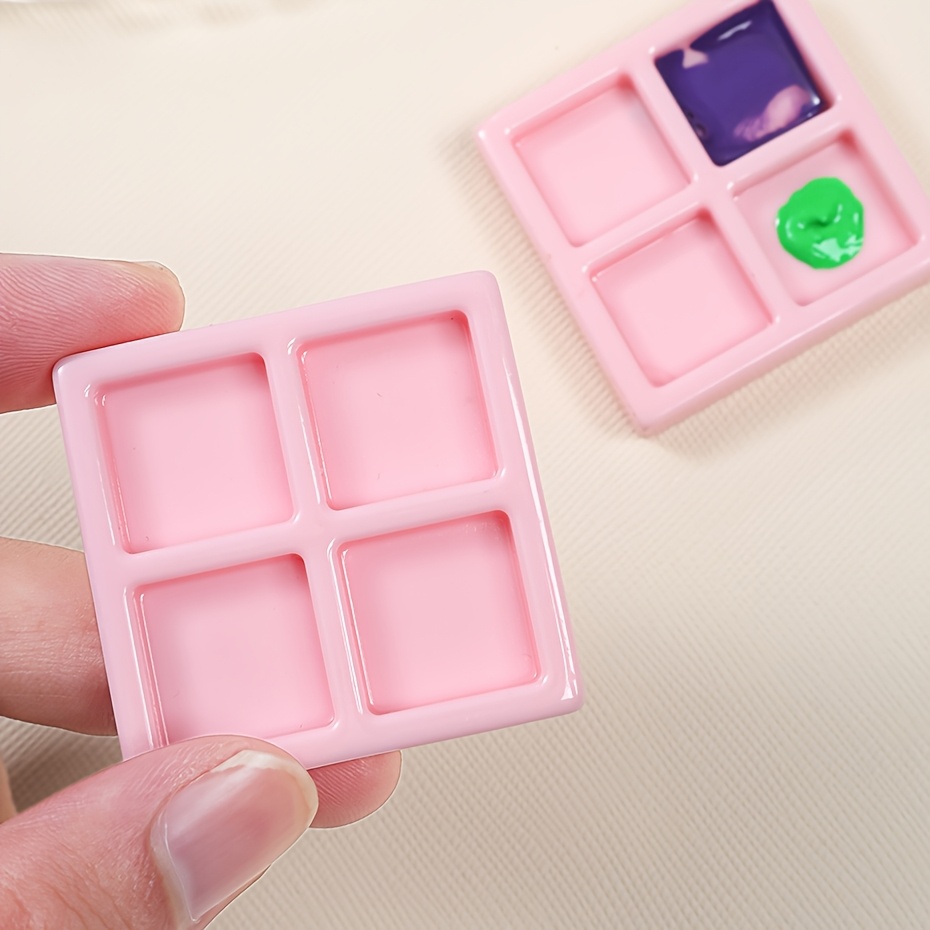 Multifunctional 4-Grid Nail Palette Portable Painting Tool