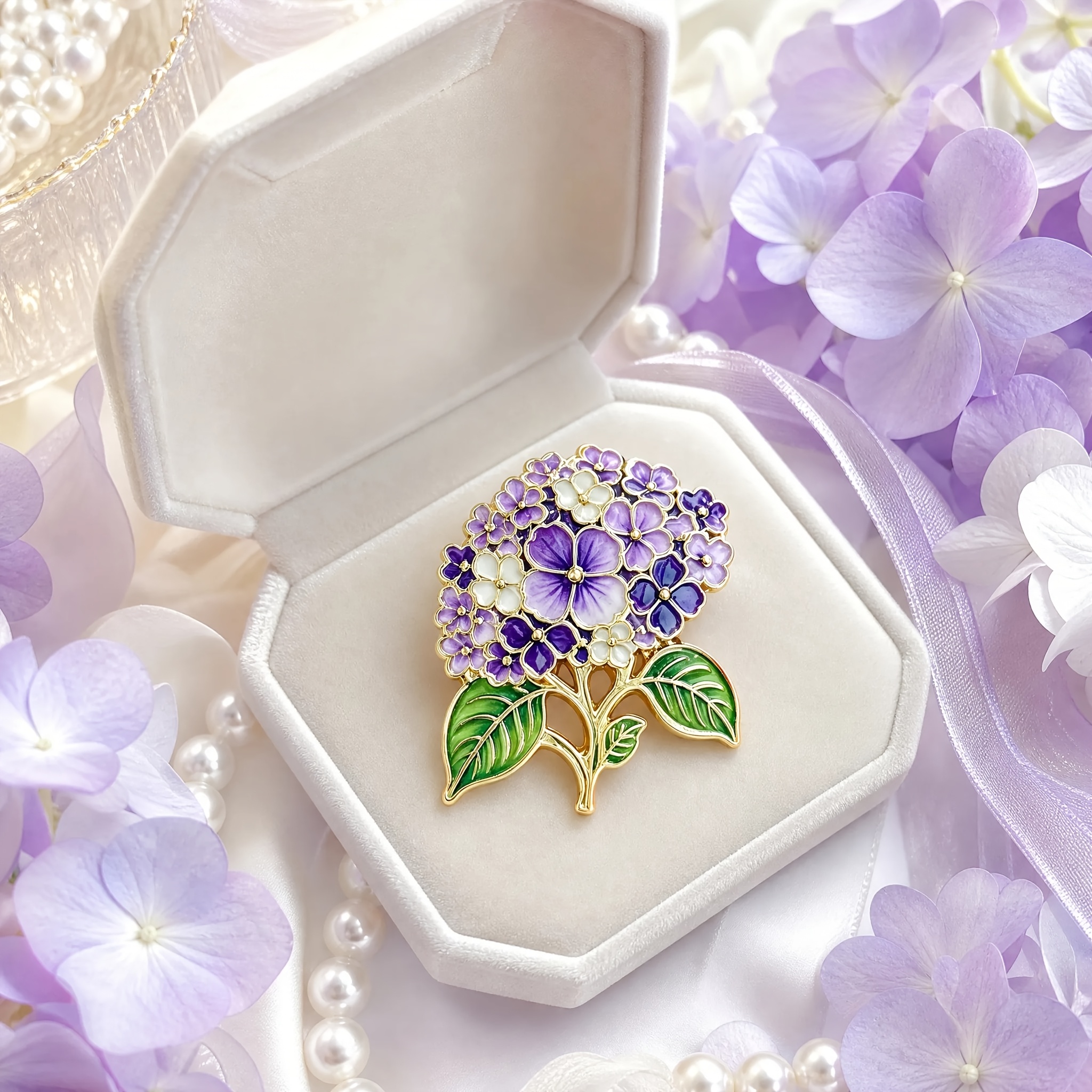 Retro Purple Hydrangea Lacquered Badge, Versatile Accessory