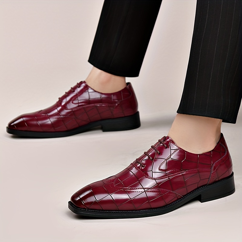 3332 Chaussures de ville formelles pour hommes, brillantes, chaussures de mariage tendance pour marié, chaussures de costume uniformes pour hommes, à la mode et tendance