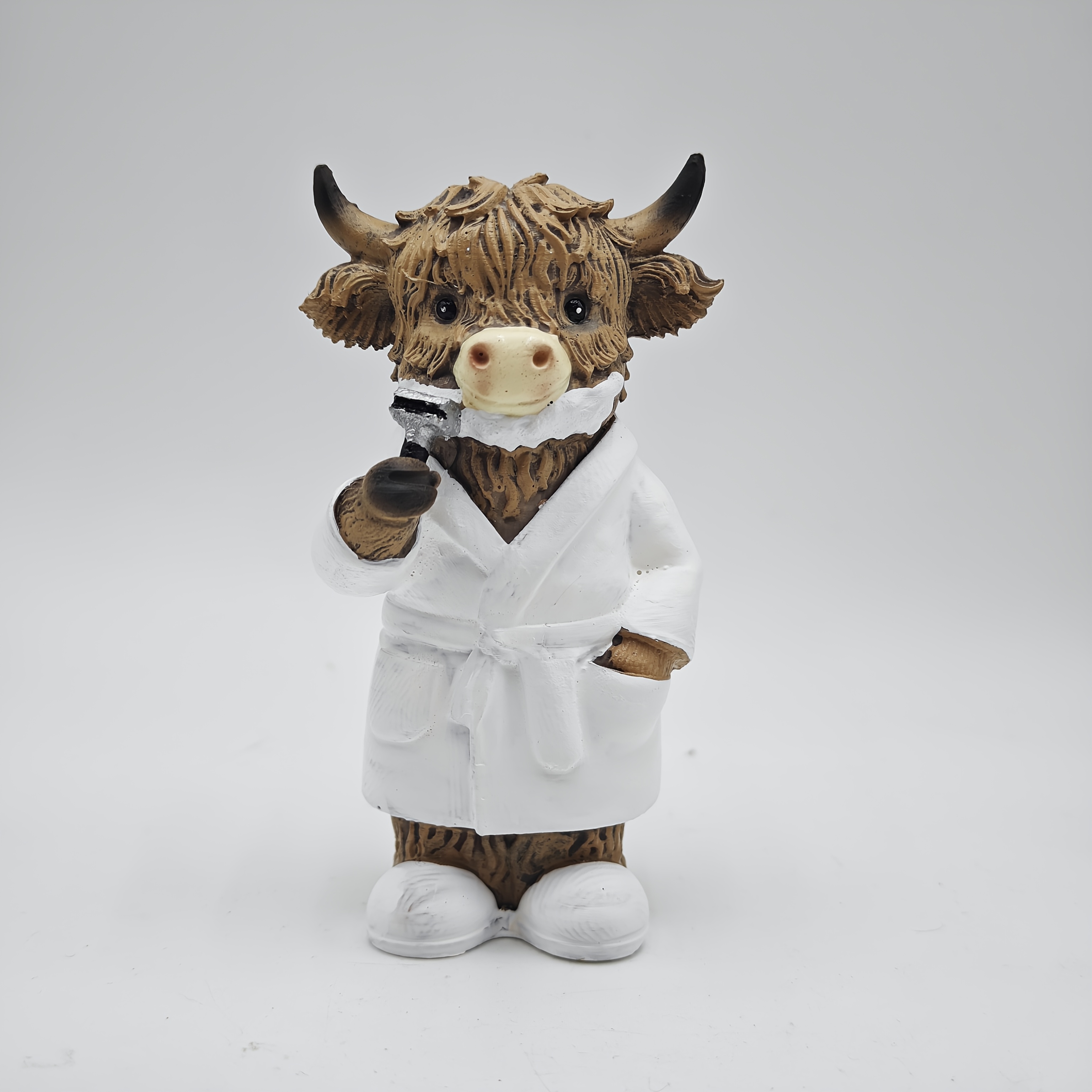TEMU Scottish Highland Cow Ornament, Creative Robe Shaving Sculpture Resin Decor Piece, Bathroom/living Room Tabletop Fun Decoration, Gift