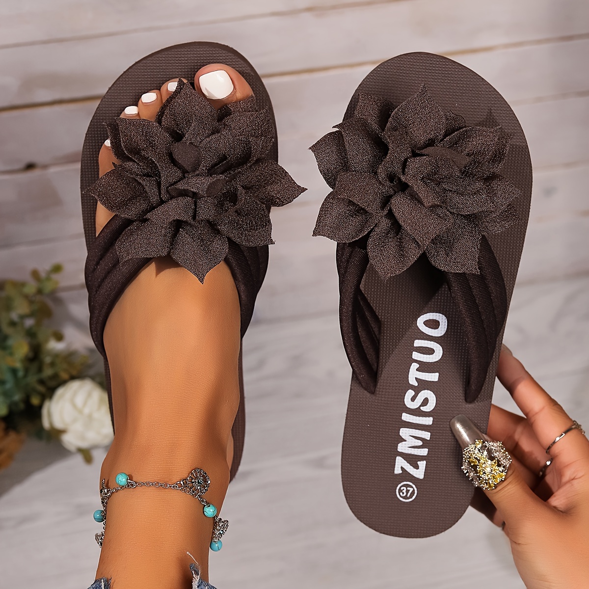 

Women's Satin Flower Flat Sandals, Stylish & Lightweight Open Toe Non-slip Beach Flip Flops, Casual Summer Slides