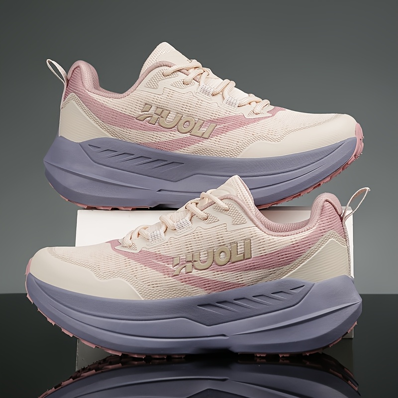 Spring New Lightweight Comfortable Breathable Casual Sports Shoes