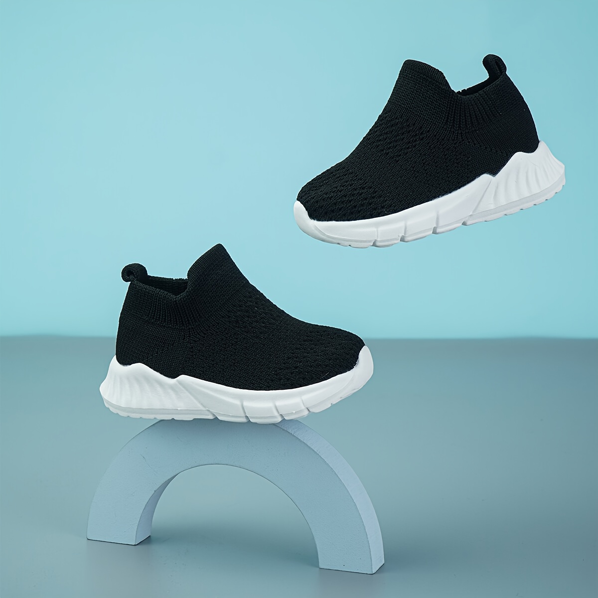 Once EVA super soft, super light, super fashionable leisure sports shoes