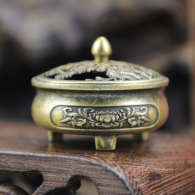 Lotus Leaf And Lotus Flower Hollow Incense Holder, Classical Three-footed Metal Incense Holder, Exquisite Lotus Leaf Pattern Decoration, Hollow Top Cover, Mini Portable Incense Holder