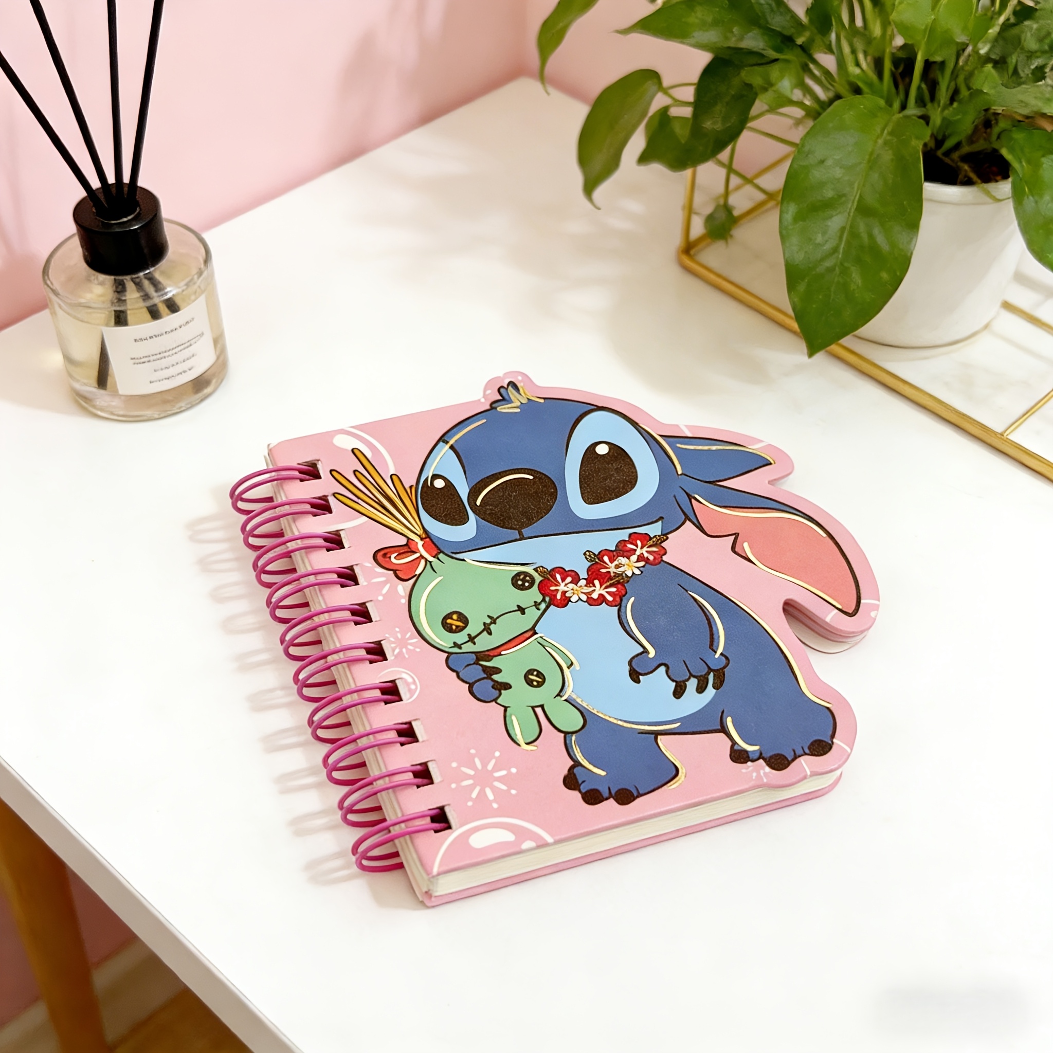 E-shop Disney Stitch Spiralnotizbuch - Niedliches Cartoon-Design, Exquisites und Kompaktes Journal, Tragbare Büroartikel, Ideales Geschenk, Lustiges