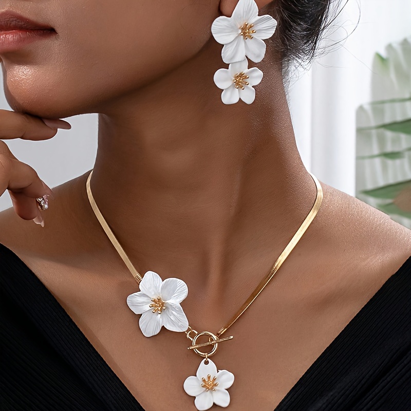 

2pcs/set Fashionable And Pendant Necklace And Earrings Jewelry Set Suitable For Women' Gatherings, Parties, , And As A Gift For Your Wife On Festivals