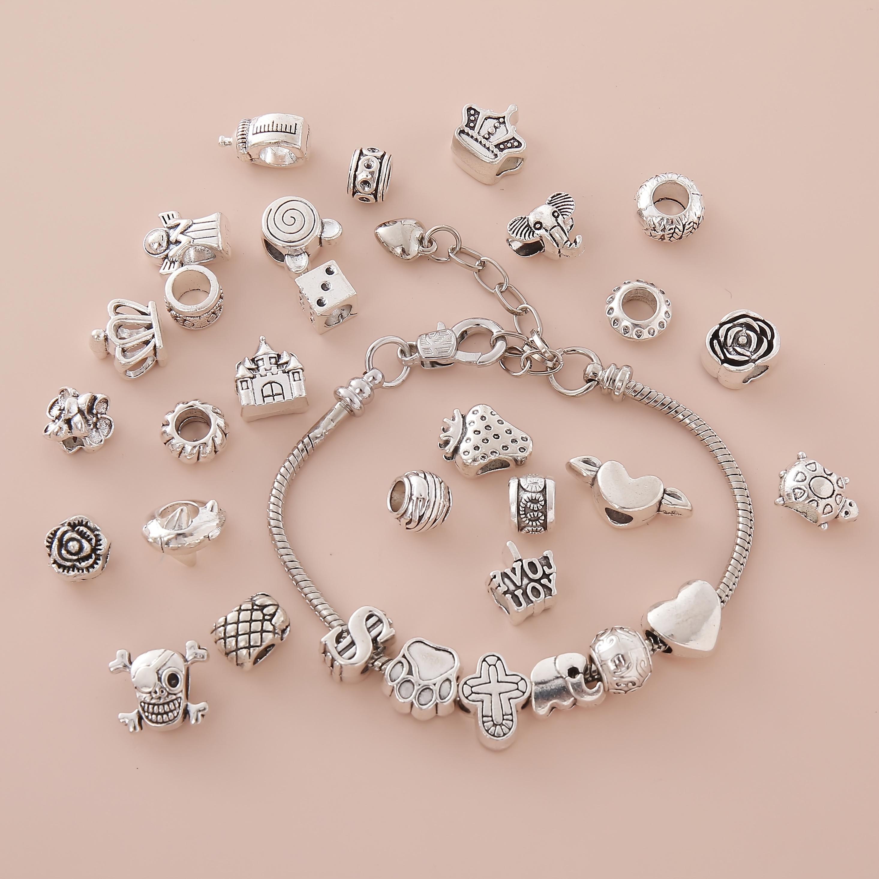 charms - United Arab Emirates