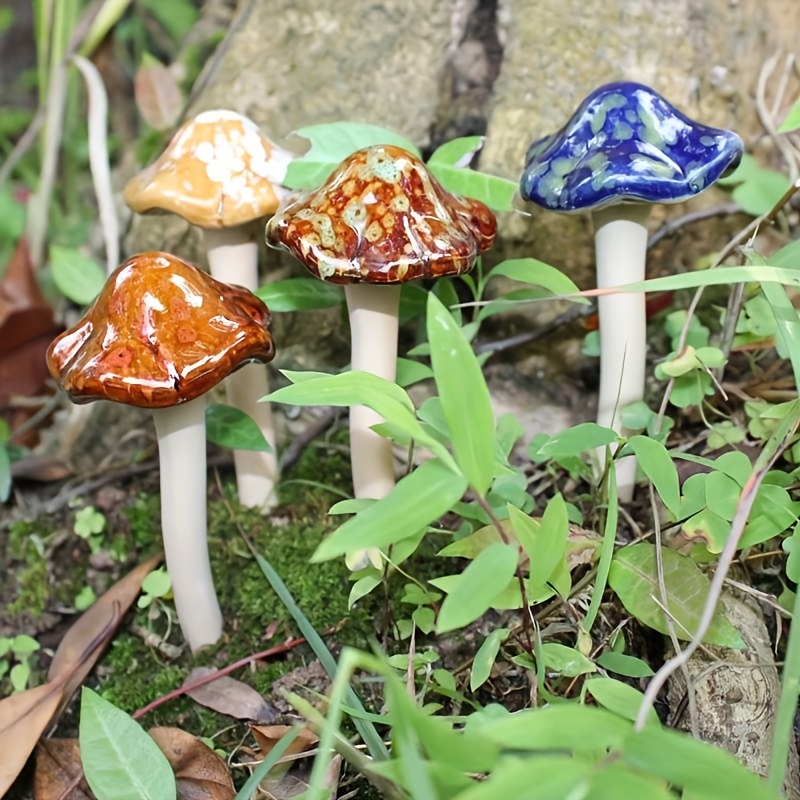 

Charming Set Of 4 Ceramic Mushroom Ornaments - Lifelike Garden Decor, Fade-resistant Statues For Outdoor Beautification