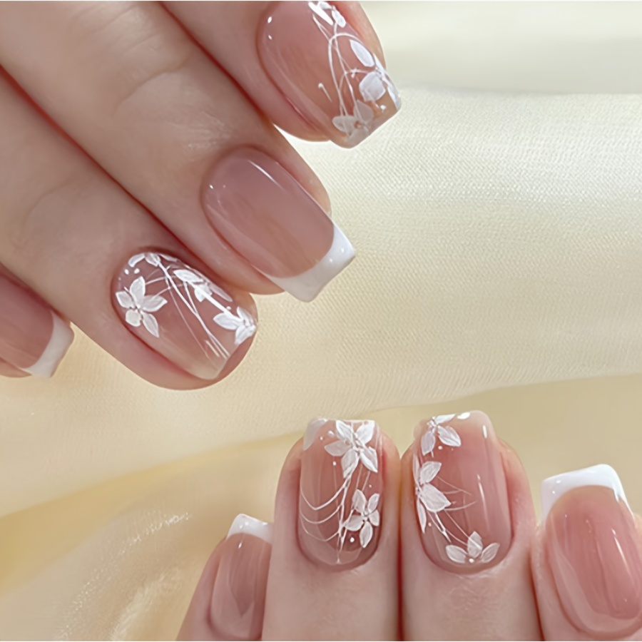 

24-piece Floral Nail Art Set: Mixed Color Short Square Glossy Nails With Delicate White Flower Patterns - Soft Feminine Pre-designed Press-on Manicure Kit