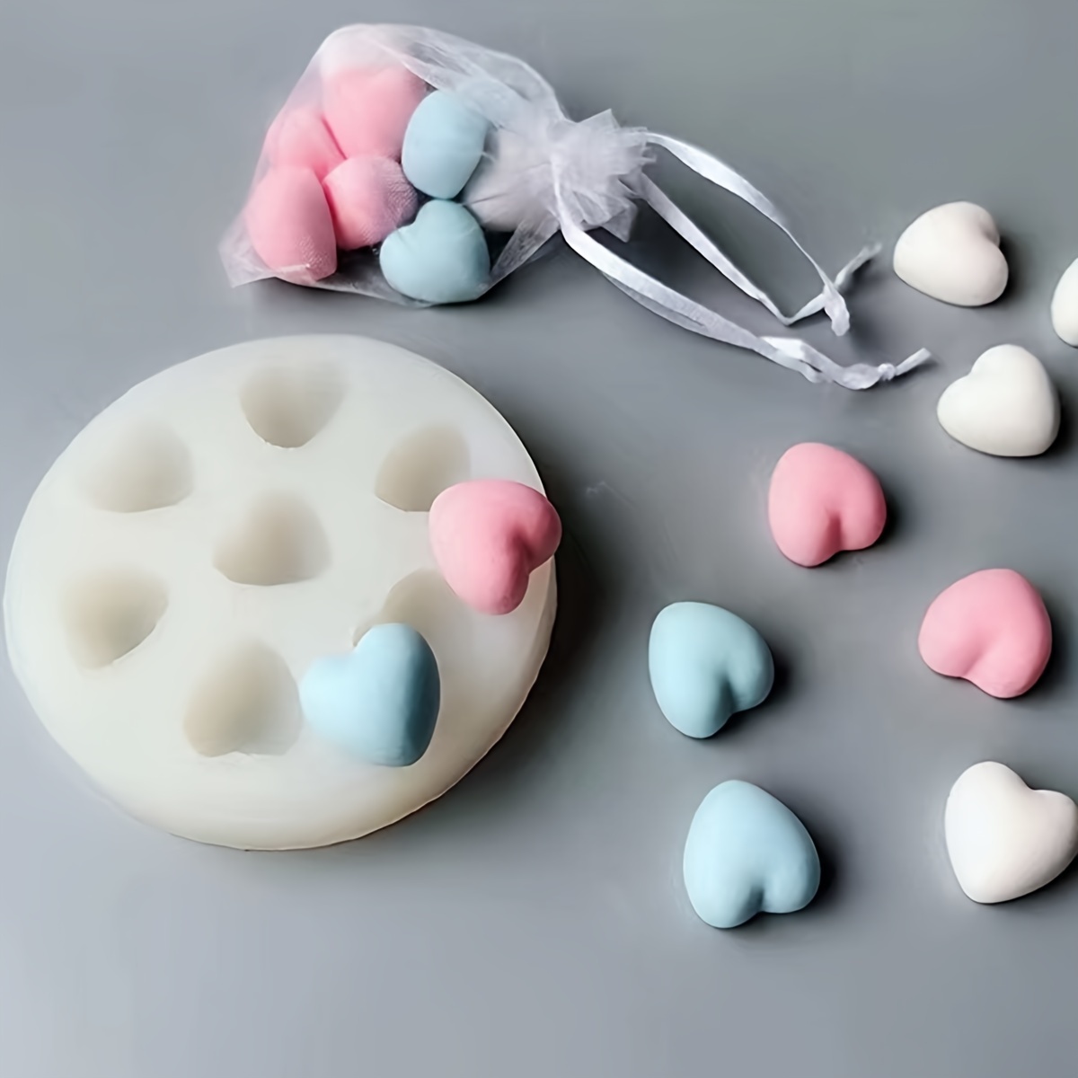 

1pc Heart-shaped Silicone Mold For Aromatherapy Stones - Korean Style, 7-cavity Design