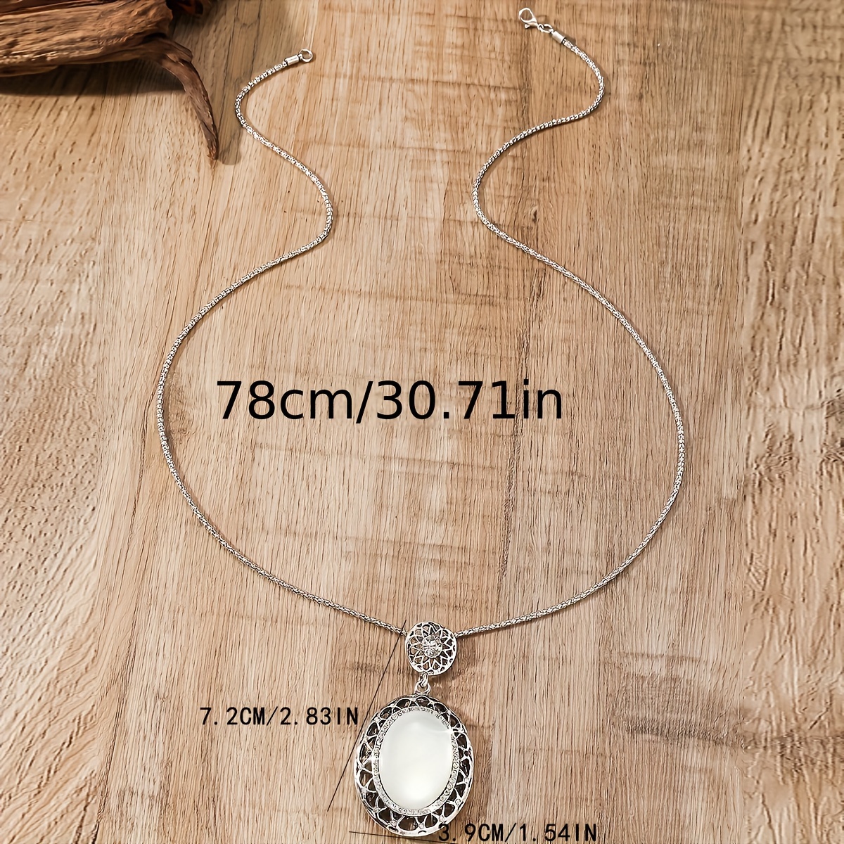 new stylish oval pendant necklace with a unique     hip hop fashion suitable for   japanese and korean styles and a versatile long sweater chain Product details 3