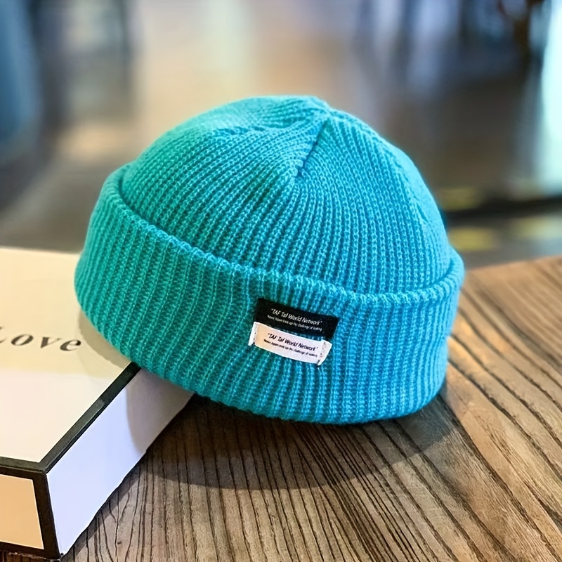 E-shop Strickmütze mit doppelreihigem Buchstaben-Patch – eine warme Winter-Strickmütze, Strick-Vermieter-Mütze, Überzieh-Ski-Mütze, Unisex-Stil, in