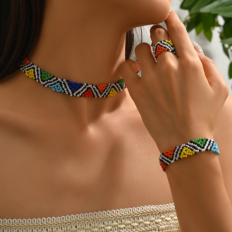 E-shop 3-teiliges Bohemian Handgewebtes Set aus bunten -Perlenring, Armband Halskette für Damen. Handgewebte Perlen können in der Farbe variieren