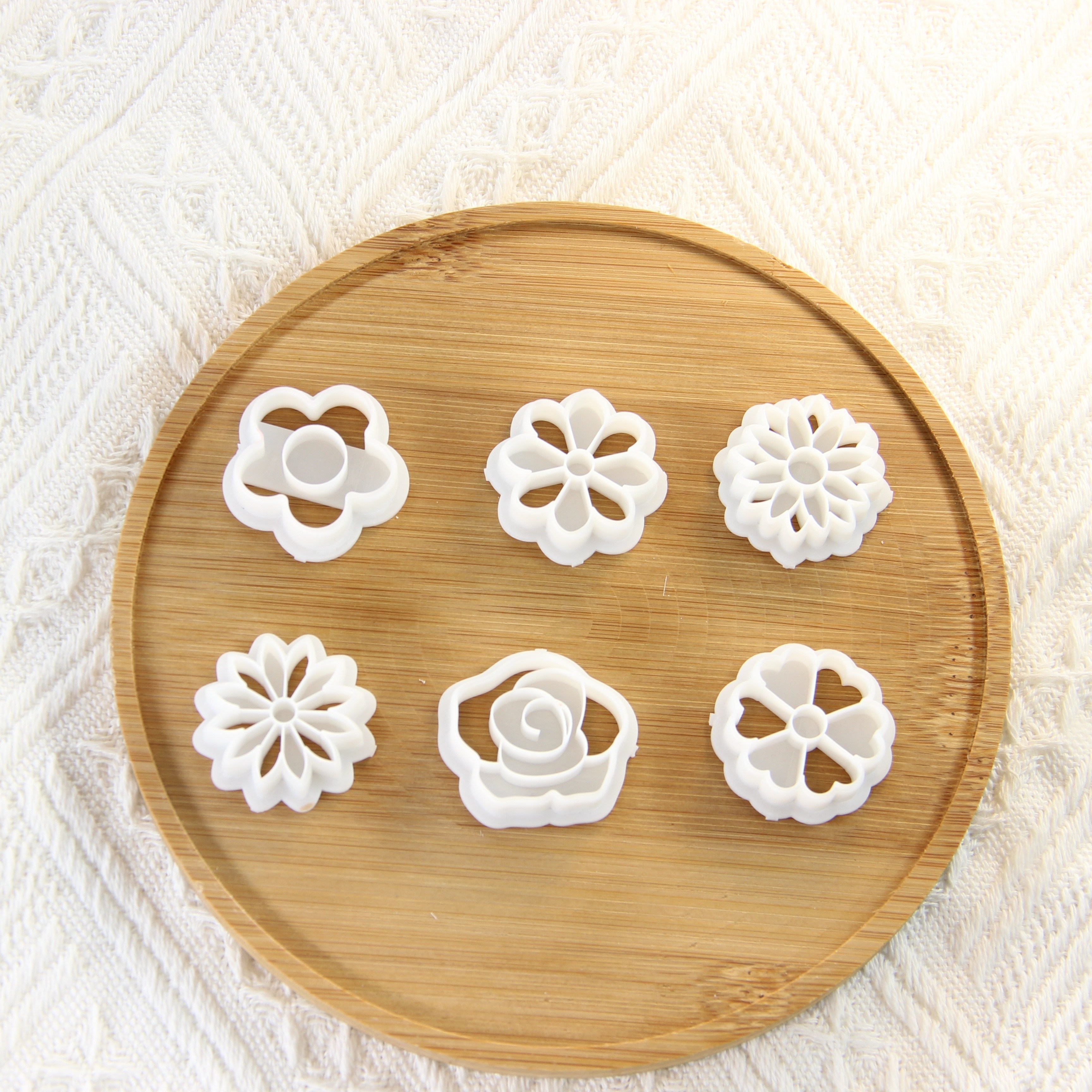 

6pcs Polymer Clay Cutters, Flower Stud Clay Cutters For Jewelry Making, Polymer Clay Earrings Cutters, Spring Polymer Clay Cutters