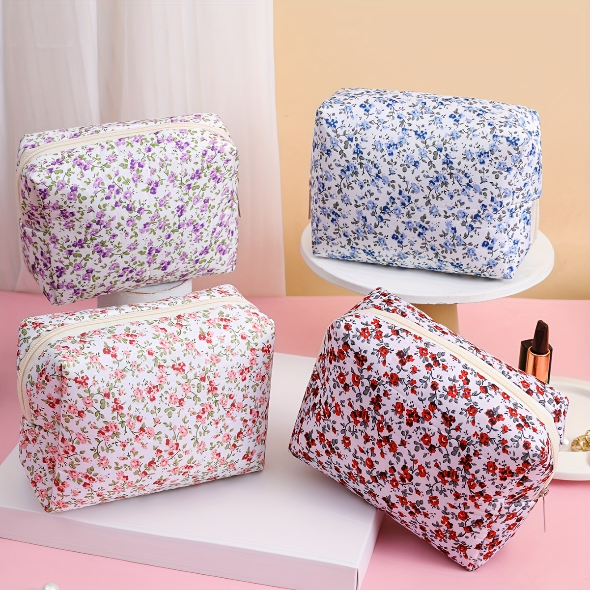 

Mini Quilted Makeup Bag, Cute And Elegant Style Travel Cosmetic Organizer