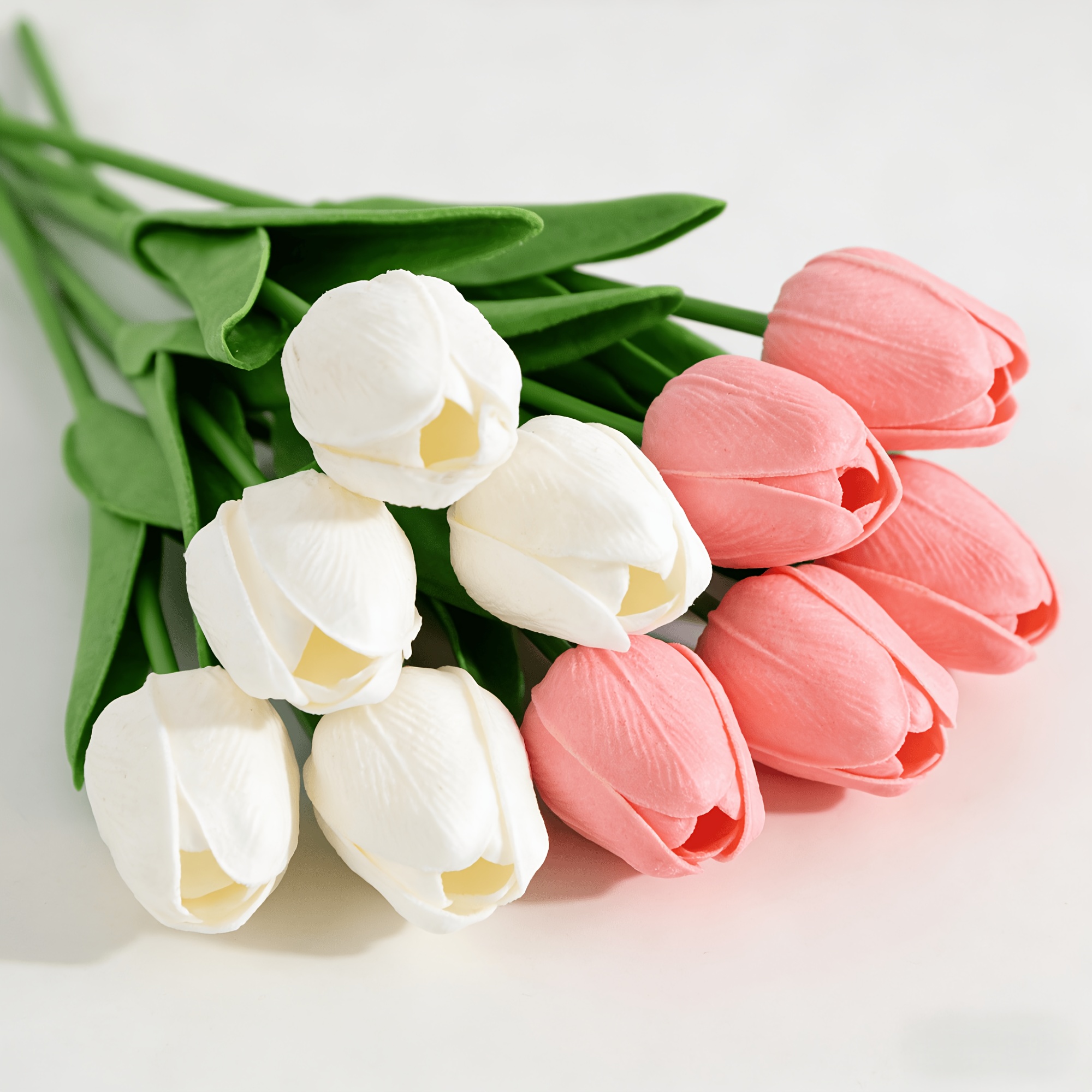 10 elegante künstliche tulpensträuße je fünf in weiß