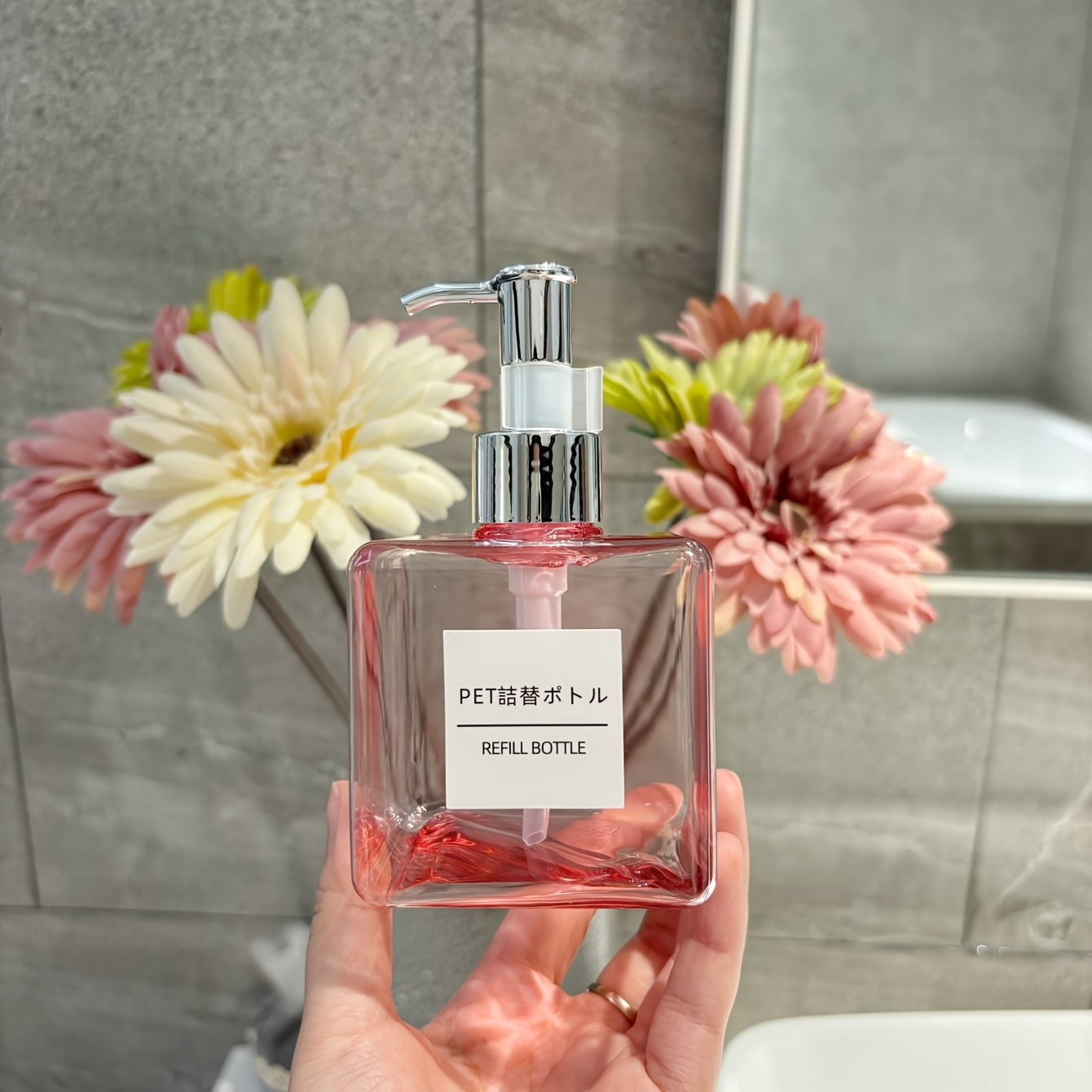 E-shop 250 ml Durchscheinende Pinke Quadratische Lotion Spender Flasche, Druck-Typ Shampoo Duschgel Spülung Körperlotion Plastik Leere Flasche, Toner