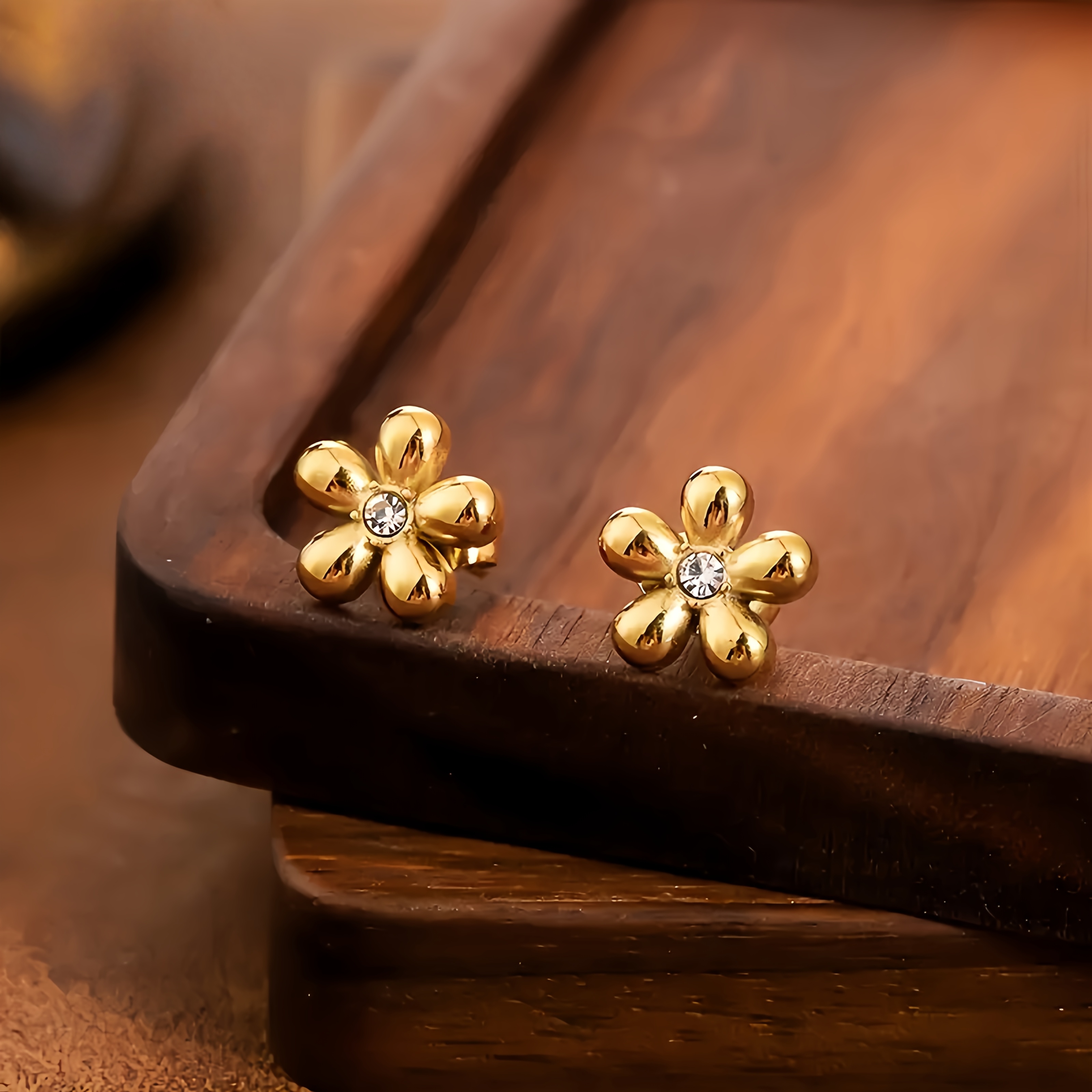 TEMU A Pair Of Hypoallergenic Women's Waterproof Rustproof Jewelry, Stainless Steel Shiny Cubic 3a Zirconia Five-petal Flower Cartilage Earrings