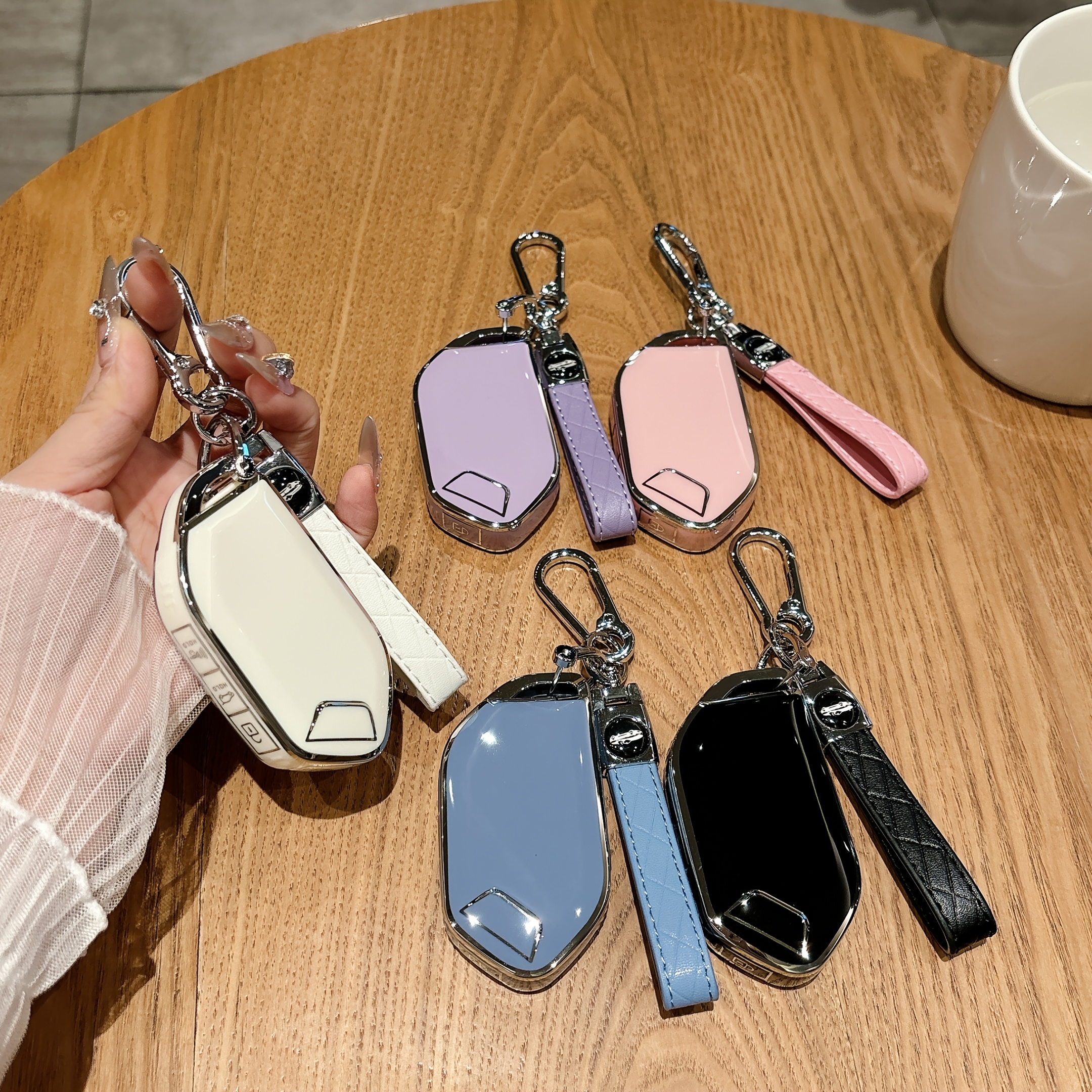 suitable for 2023 2024 new for     2023 2025   k5   ev5 5 button and 7 button key protector case with lanyard keychain gift