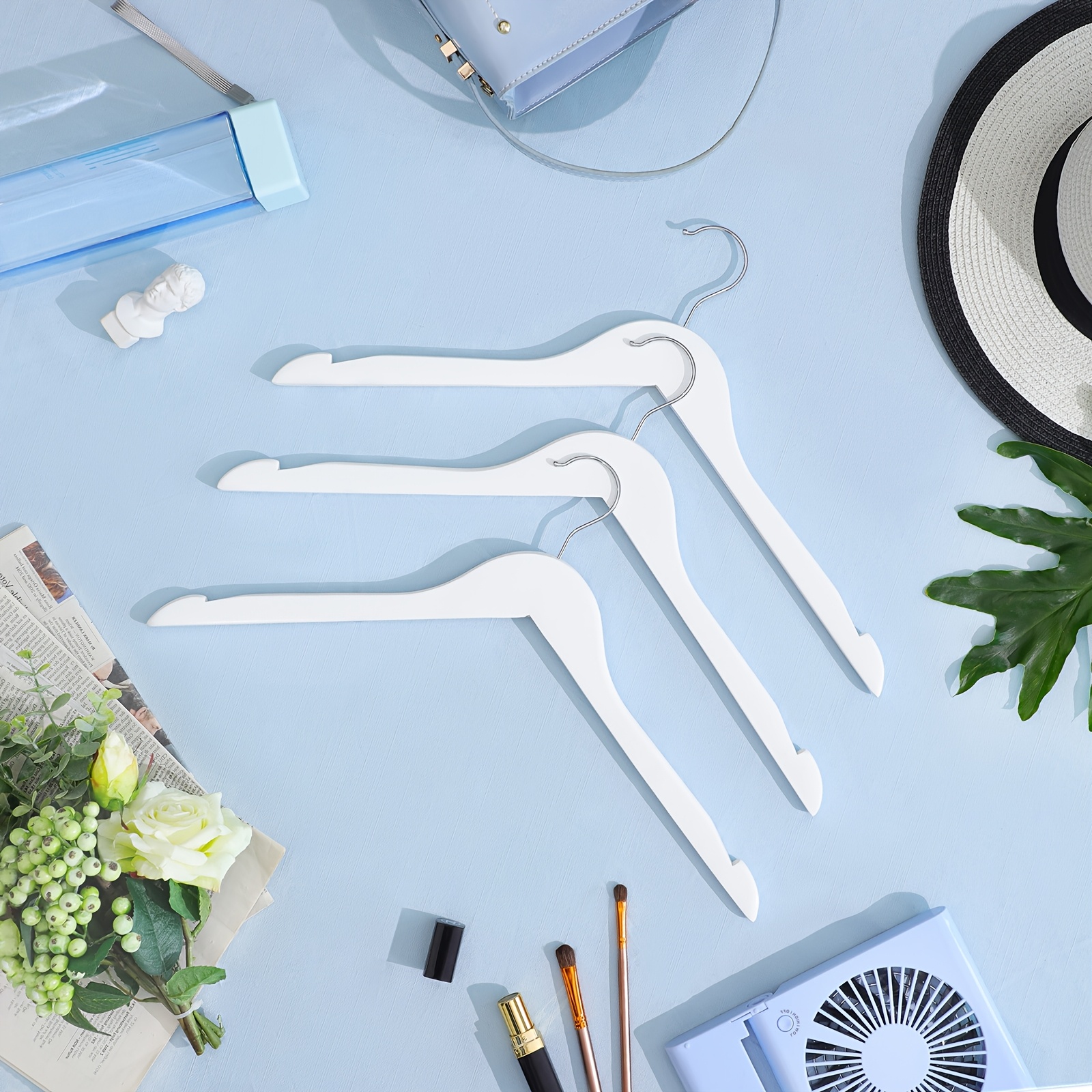 Image of Songmics Crw003wt20 Wooden Clothes Hanger With Notches For Jackets, Coats, Suits, Shirts, 360 Rotatable Hook, Non-slip Length 44cm, White Crwde003wt20