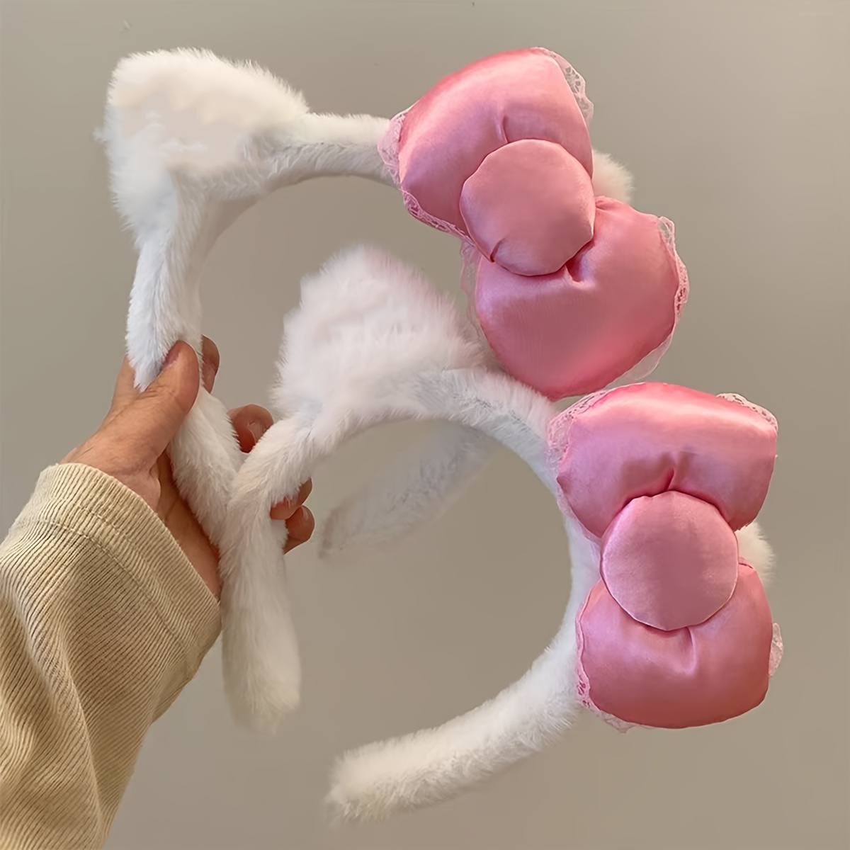 

1pc Elegant & Cute Plush Hair Hoop For Women - Soft Polyester, Fluffy White Ears Design, Dress-up, Face Washing & Styling - Chic Autumn/winter Hair Accessory