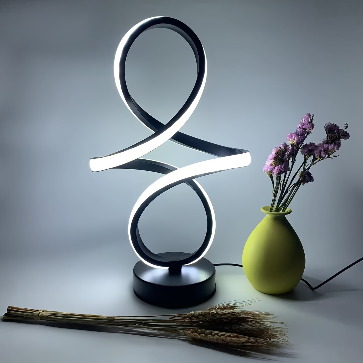 Unique Modern Design USB Three-Color Adjustable LED Lamp