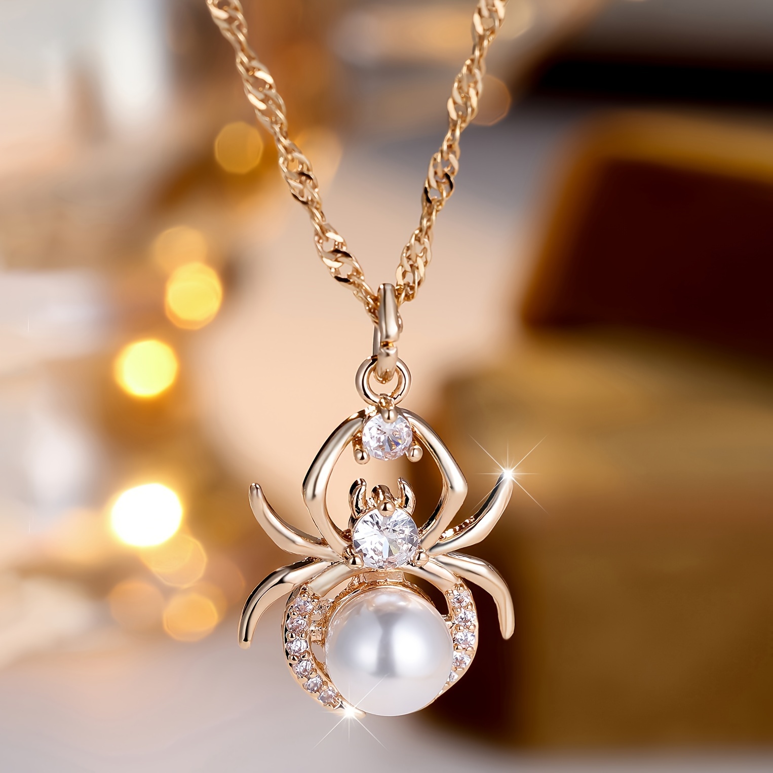 E-shop Exquisite und luxuriöse Halskette mit Spinnennetz-Anhänger aus Kunstperlen, ein stilvolles Accessoire für Halloween-Partys von Frauen