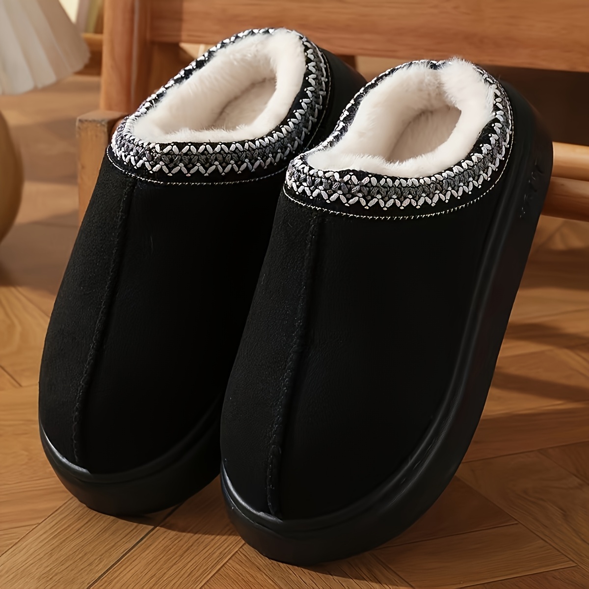 Image of Men's Slippers, Comfortable Fleece-lined Slides, Soft-soled Warm Indoor/outdoor Shoes, Elegant Unisex Couple Shoes