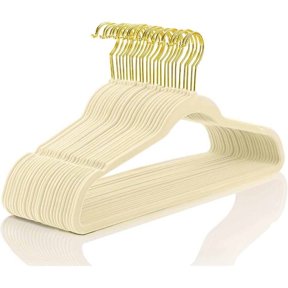   30 50  velvet hangers   non slip slimline velvet suit hangers black   0