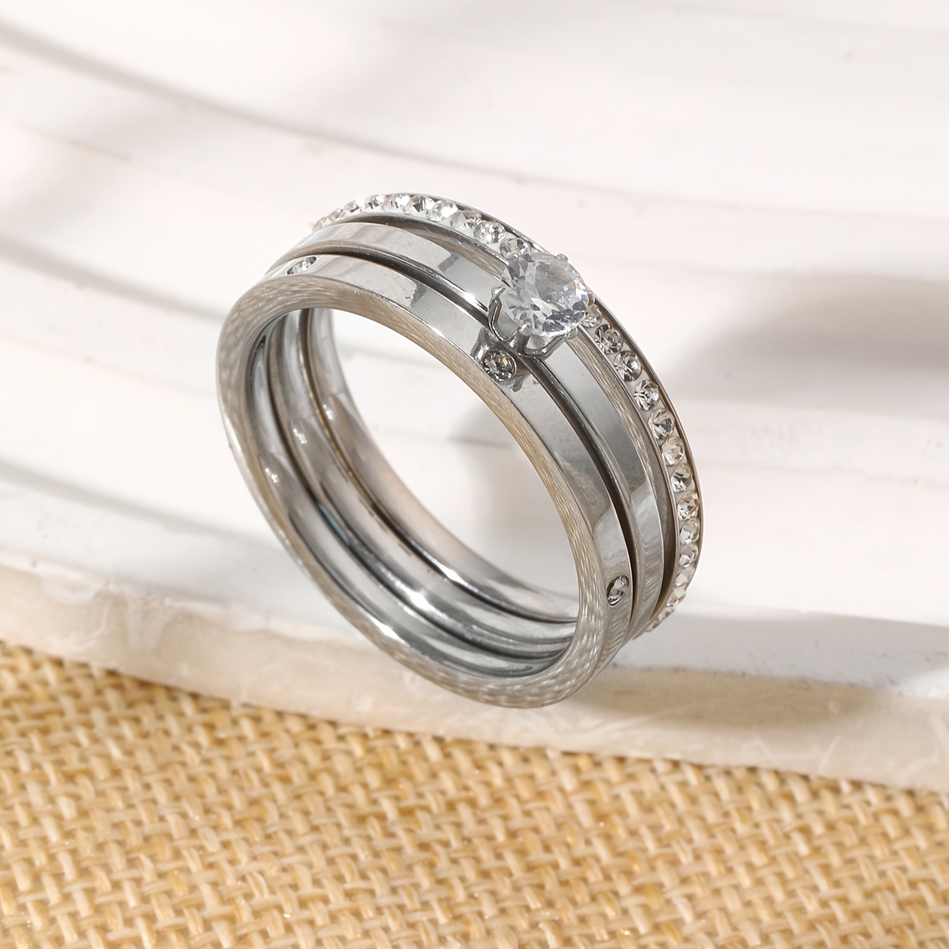 TEMU 3 pièces Ensemble de Bagues en Acier Inoxydable pour Femme - Anneaux Superposés Multicolores pour Mariage/Rencontre/Bague avec Pierres d'Accent