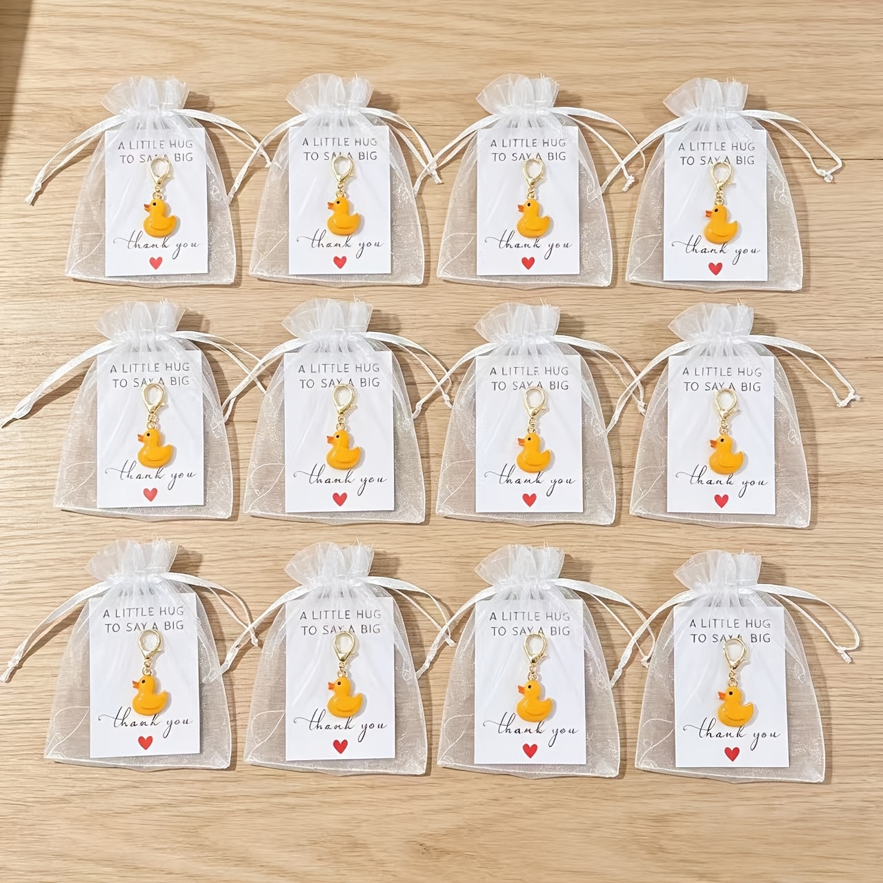 TEMU Plat 2D, 36 pièces/12 lots de porte-clés plats 2D mignons petit canard jaune, 12 porte-clés + 12 sachets en filet + 12 cartons, cadeau de fête