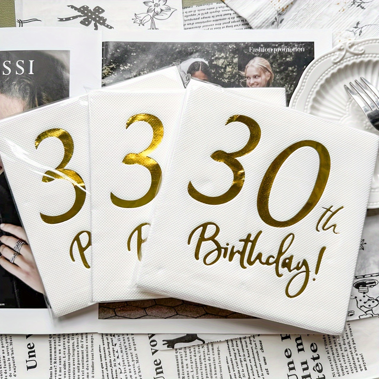 Image of 60 Sheets Of Gold-embossed White Disposable Paper Towels Made From Wood (6.5*6.5 Inches), Suitable For 30th Birthday Celebrations And For Use In Hotels, Restaurants, Bars, And As Disposable Tableware