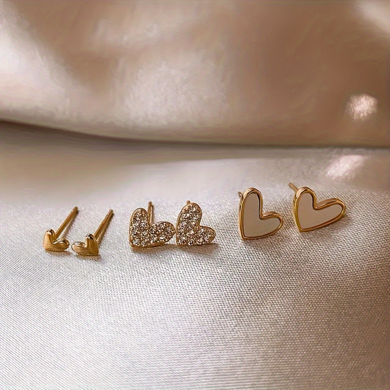 E-shop 3 Paar Mini Liebes-Ohrring-Set, Design, Fashion Sense, Premium Zinklegierung, Piercing Ohr Ornament, für den täglichen Gebrauch