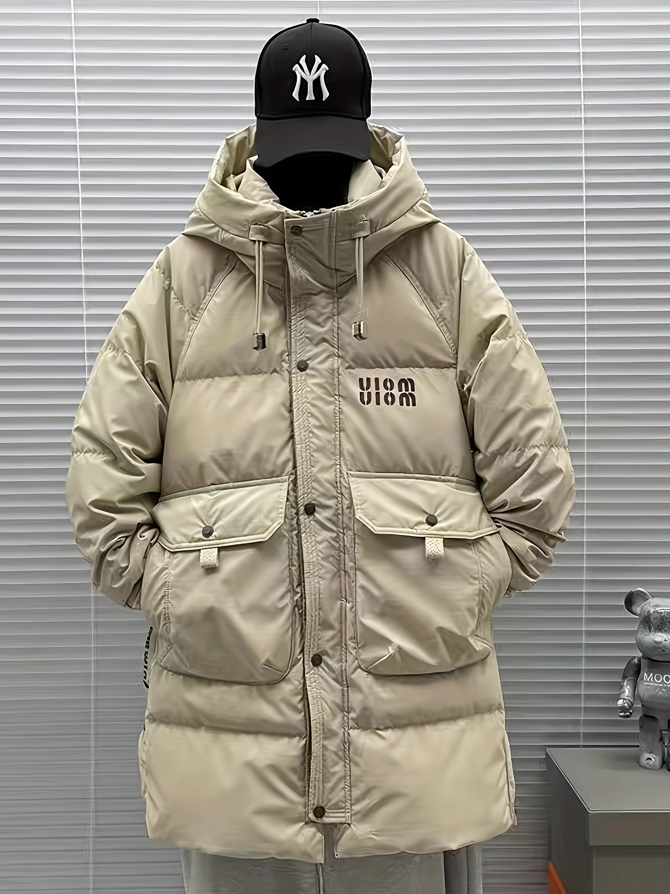 남성 캐주얼 후드 다운 재킷, pu 소재, 비늘 없는 원단, 레귤러 핏, 알파벳 패턴, 덕다운 충전재, 포켓 포함, 겨울 코트, 두꺼운