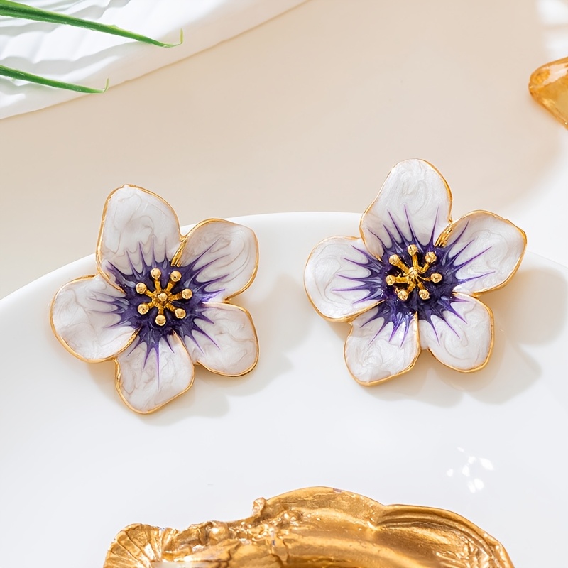 Women's Vintage Floral Stud Earrings, Sweet Style