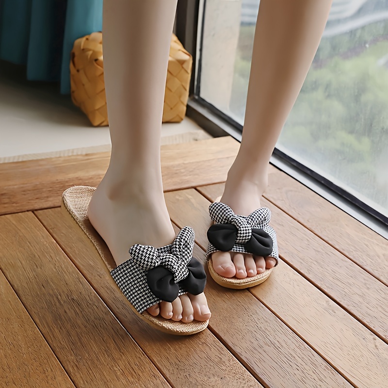 Summer Slippers with a Bow, Lightweight And Comfortable for Indoor Use, Suitable for Wearing Outside As Home Footwear., Women Shoes