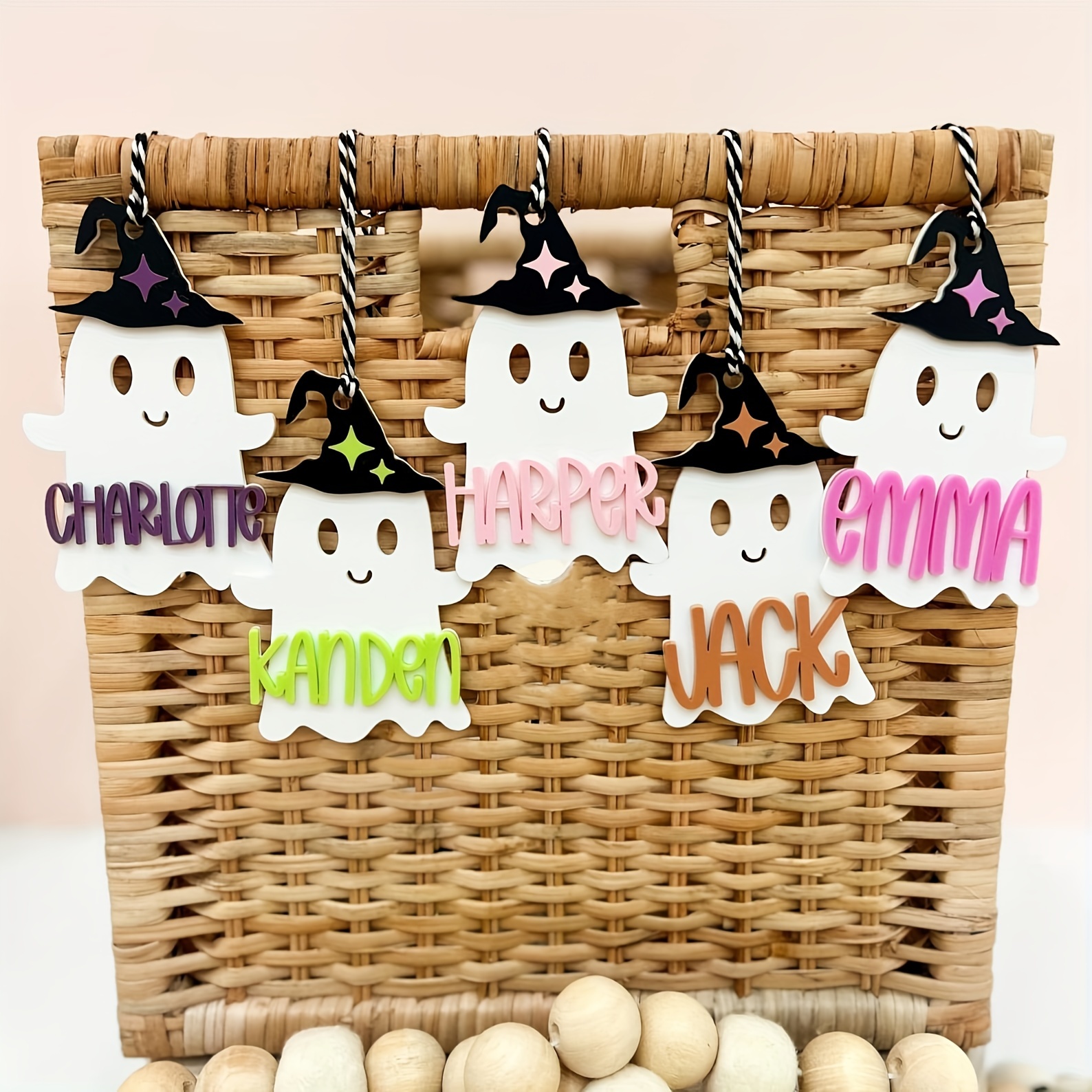 

Custom Acrylic Keychain - Personalized & Hat Design With English Letter Pendant, Baskets & Gifts