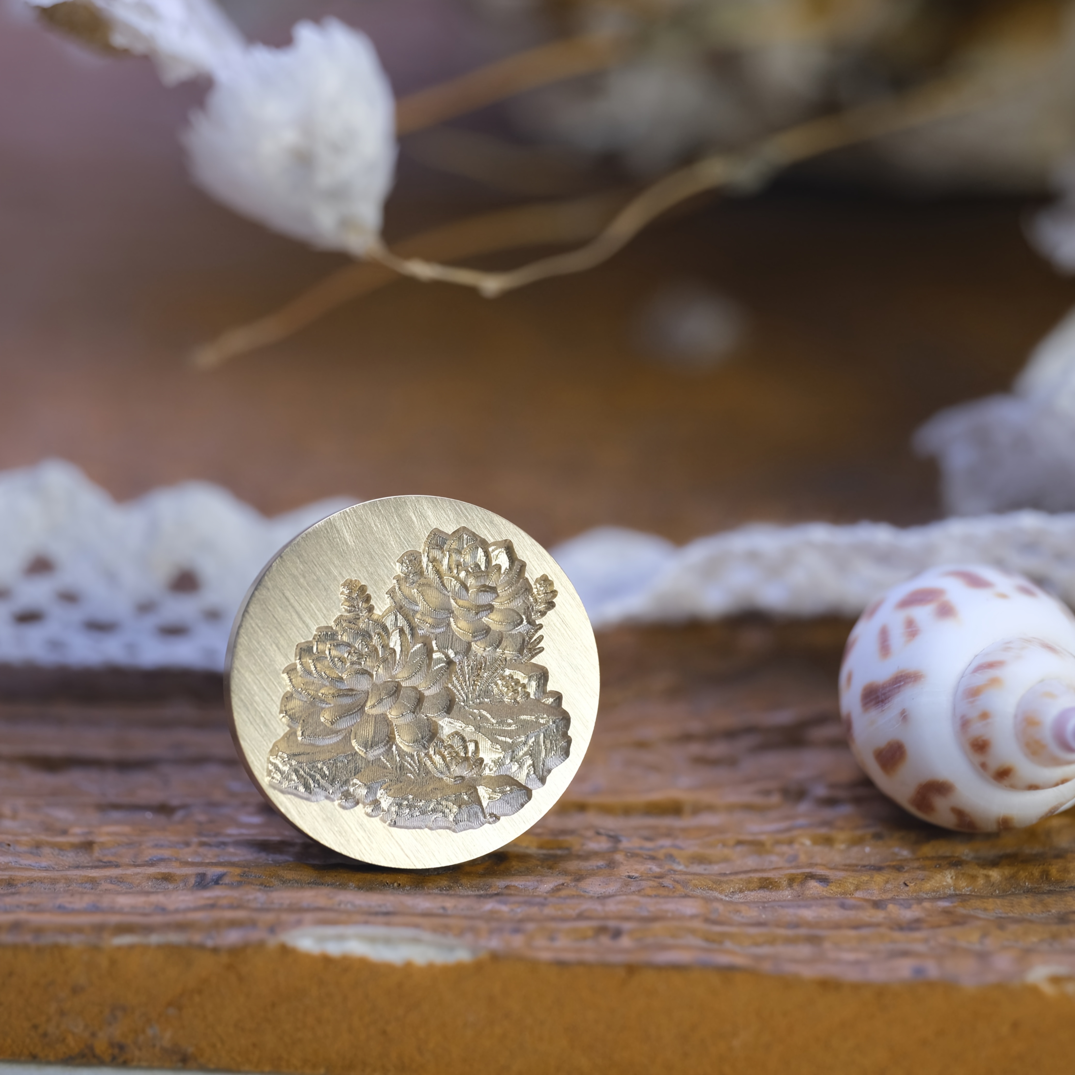 Brass Stamp Head with Creative Flower Pattern Design