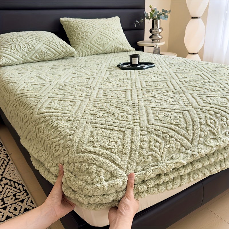 mattress protective set autumn and winter heavyweight   warming carved single pad no pillowcase details 8