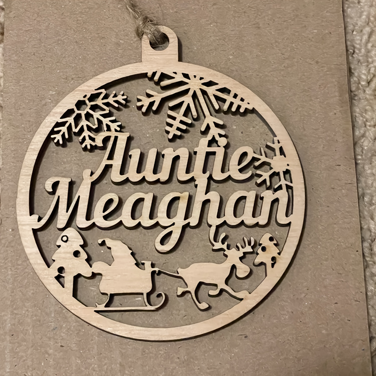 TEMU 1pc Personalized Name Customizable Christmas Tree Commemorative Ornaments, Sleigh Christmas Pendants, Snowflake Decorative Wooden Pendants, Cat
